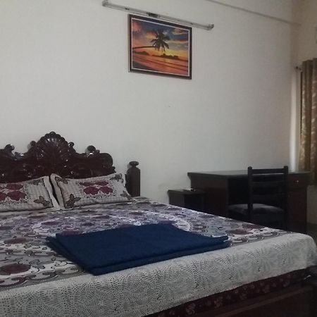 Classic Tourist Home Kochi Esterno foto