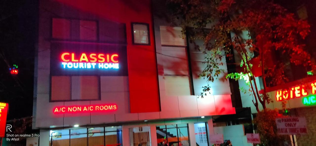 Classic Tourist Home Kochi Esterno foto